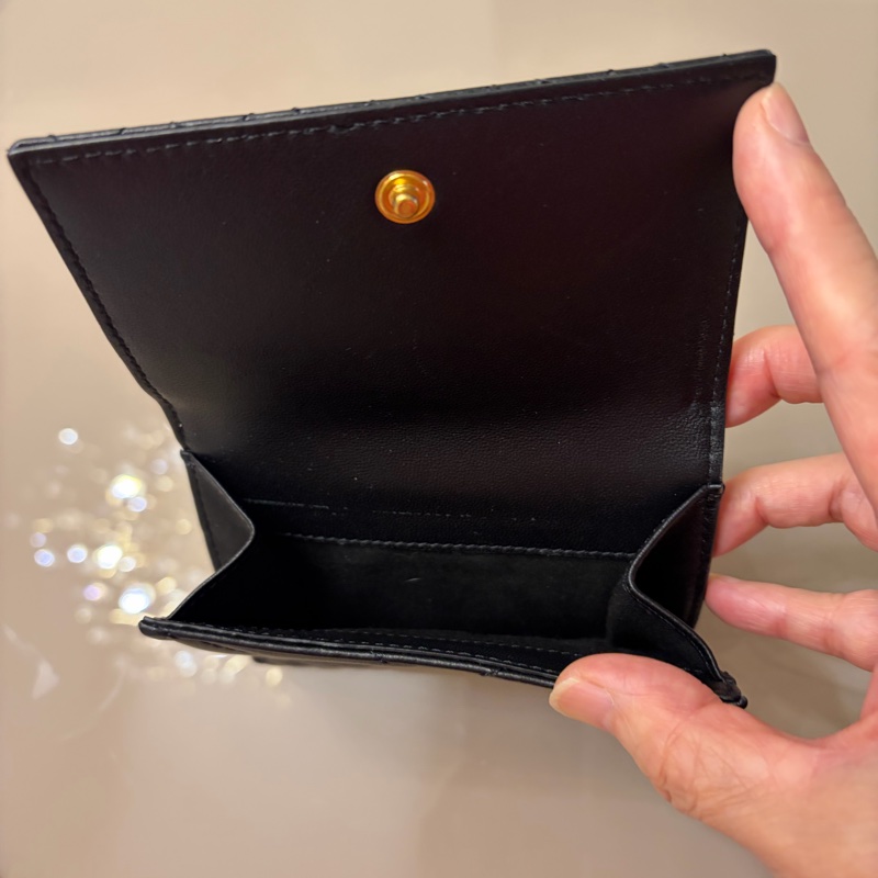 VERSACE純羊皮黑色三折疊短夾-5