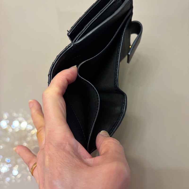 VERSACE純羊皮黑色三折疊短夾-12