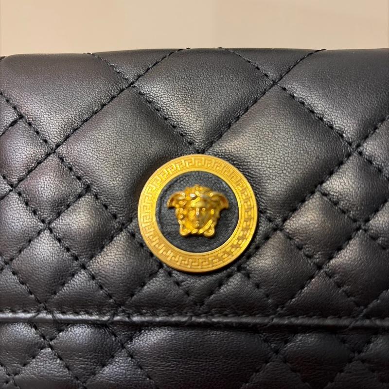 VERSACE純羊皮黑色三折疊短夾-13