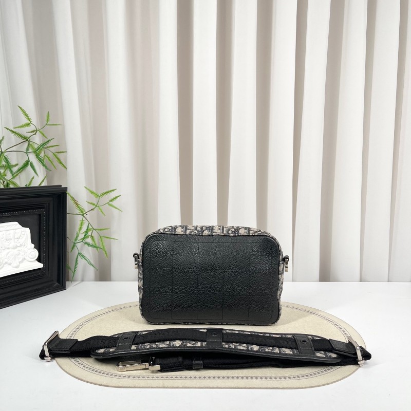 DIOR迪奧 老花帆布銀扣safari相機包郵差包單肩斜挎包 容量適中 肩帶可調節 適合日常通勤使用-1