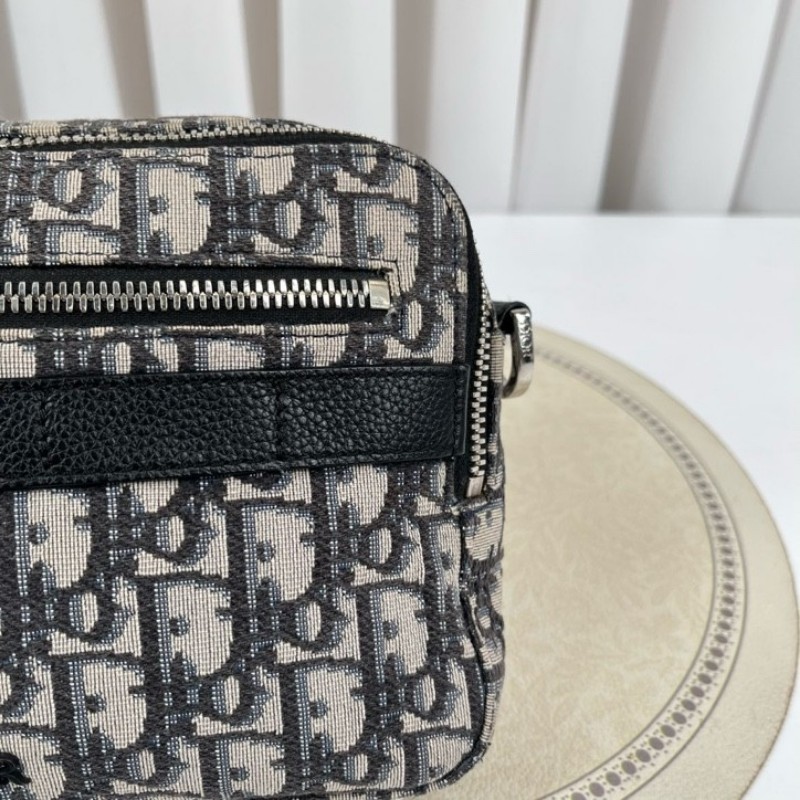 DIOR迪奧 老花帆布銀扣safari相機包郵差包單肩斜挎包 容量適中 肩帶可調節 適合日常通勤使用-13