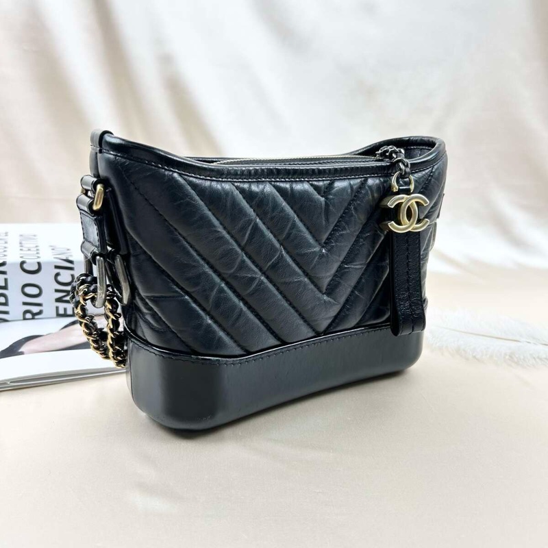 Chanel香奈兒 小號流浪包流浪包黑色v紋-2