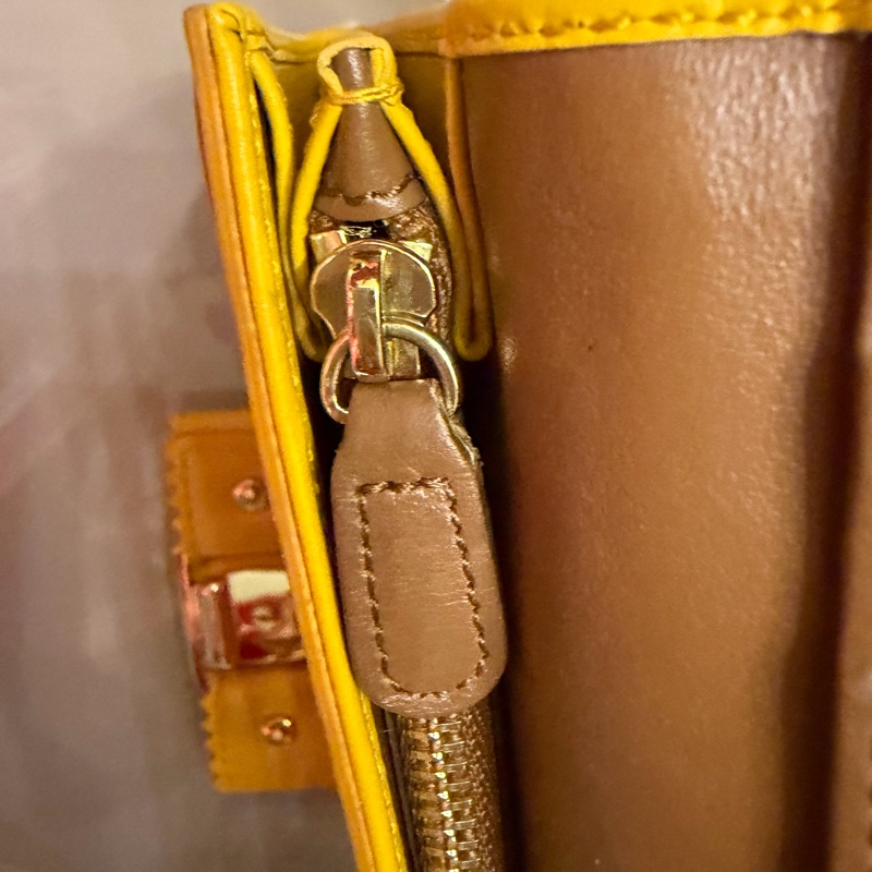 Ferragamo 芥末黃蝴蝶結Logo長夾-9