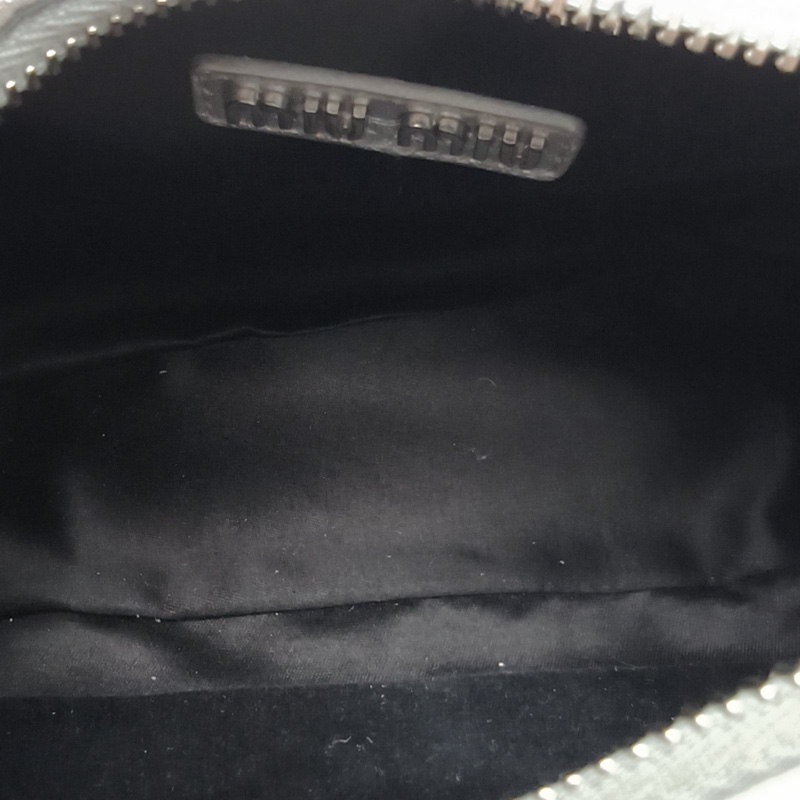 MIUMIU Matelasse褶皺腋下包HOBO銀色羊皮-5