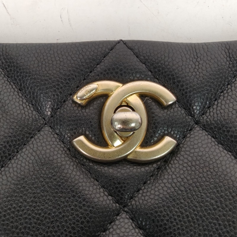 CHANEL 黑色荔枝牛皮31開金扣tote黑金荔枝皮-4