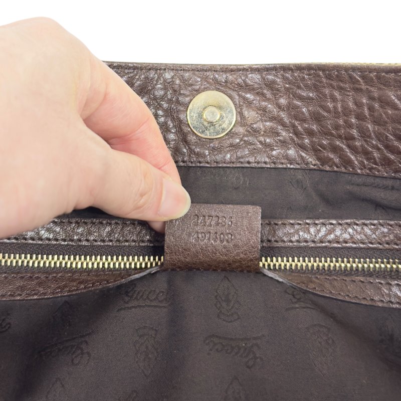 GUCCI GG 肩背包-17