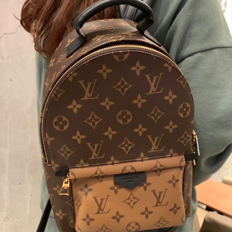 LV PALMSPRINGS拼色 金扣中號後背包 20*29*9 98新配件塵袋-0