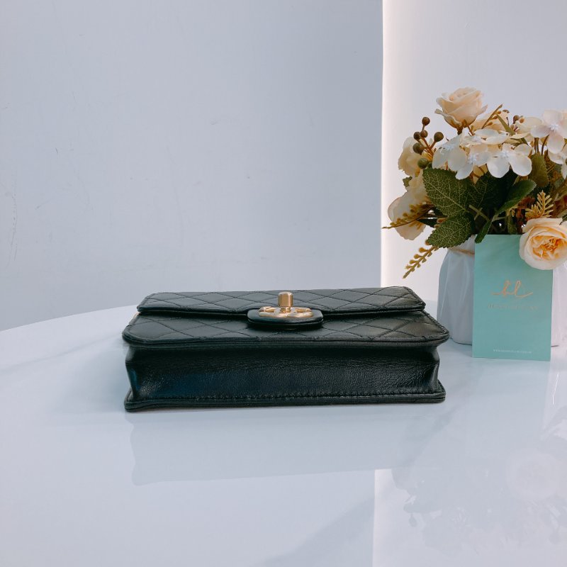 MS0606 Chanel 香奈兒 透明珍珠 標誌 翻蓋 鏈條 斜背包 腋下包 Chic Acrylic Pearl Flap 19cm Calfskin Black x GHW-4