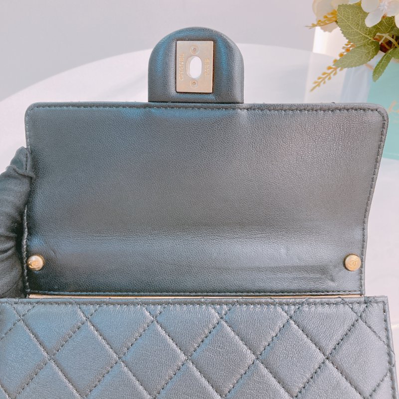 MS0606 Chanel 香奈兒 透明珍珠 標誌 翻蓋 鏈條 斜背包 腋下包 Chic Acrylic Pearl Flap 19cm Calfskin Black x GHW-14