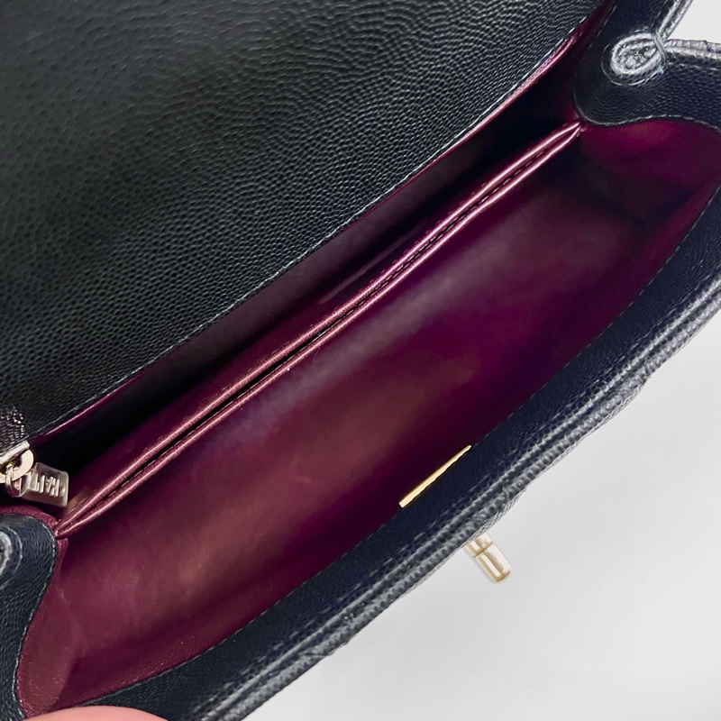 Chanel 黑荔枝牛皮金釦coco handle 24手提肩斜背包-10