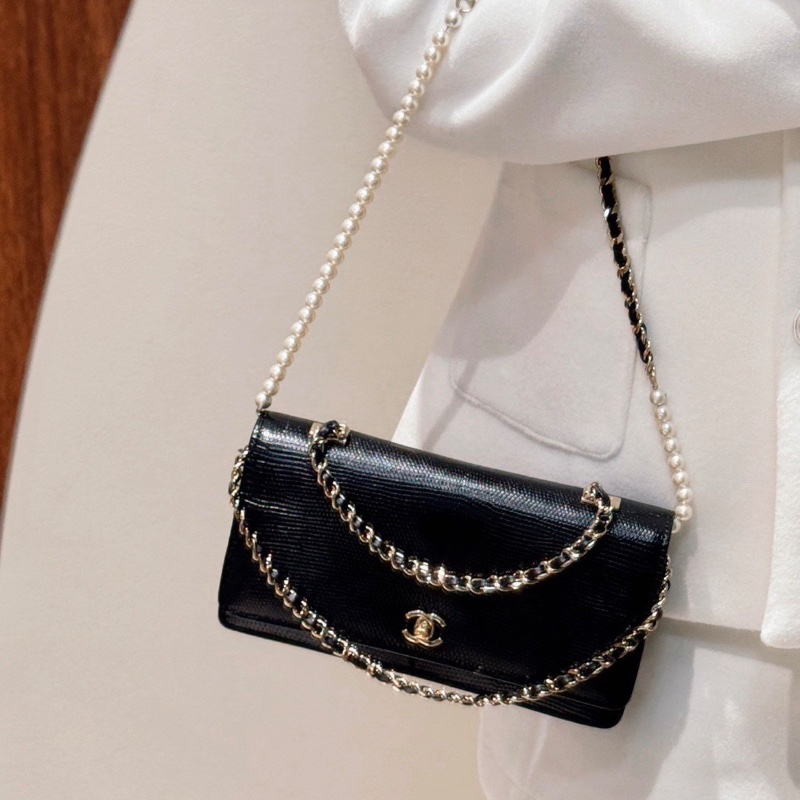 Chanel 絕版蜥蜴皮 限量秀款 法棍 手柄鏈條稀有珍珠款 10*20*6cm 99新配件塵袋-0