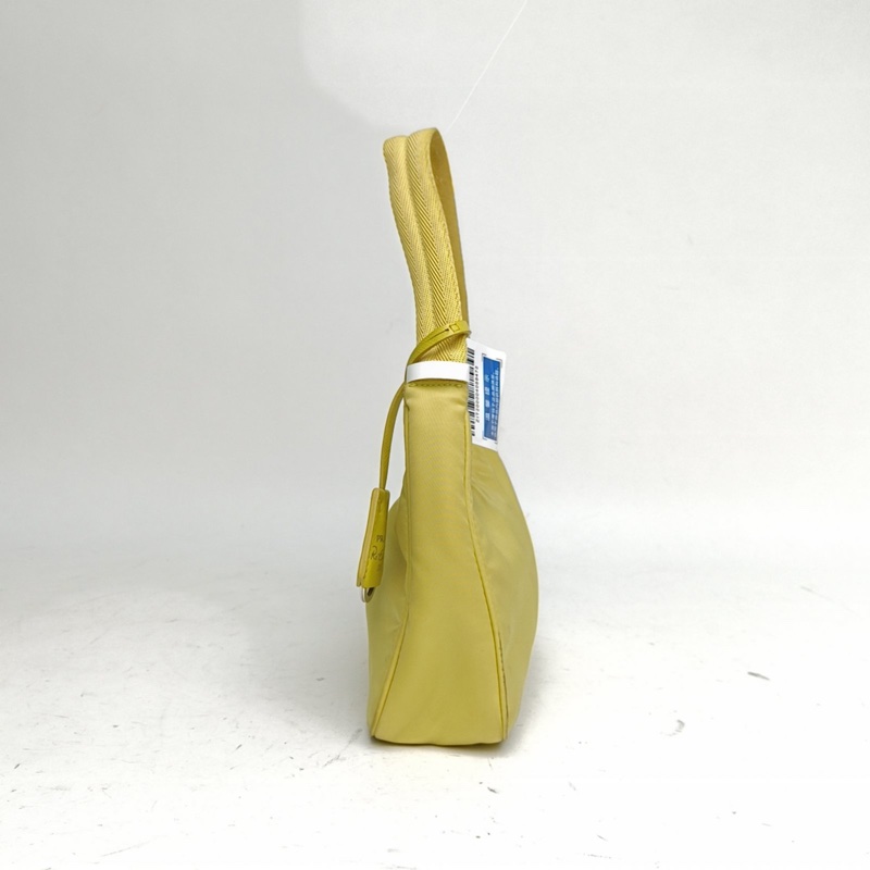 PRADA Hobo腋下包黃色尼龍銀扣-1