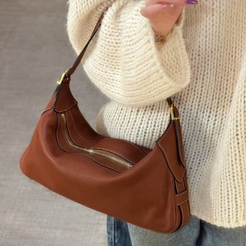 Celine Romy系列 焦糖色 腋下肩背包牛皮 中號34*5*16cm 99新配件塵袋