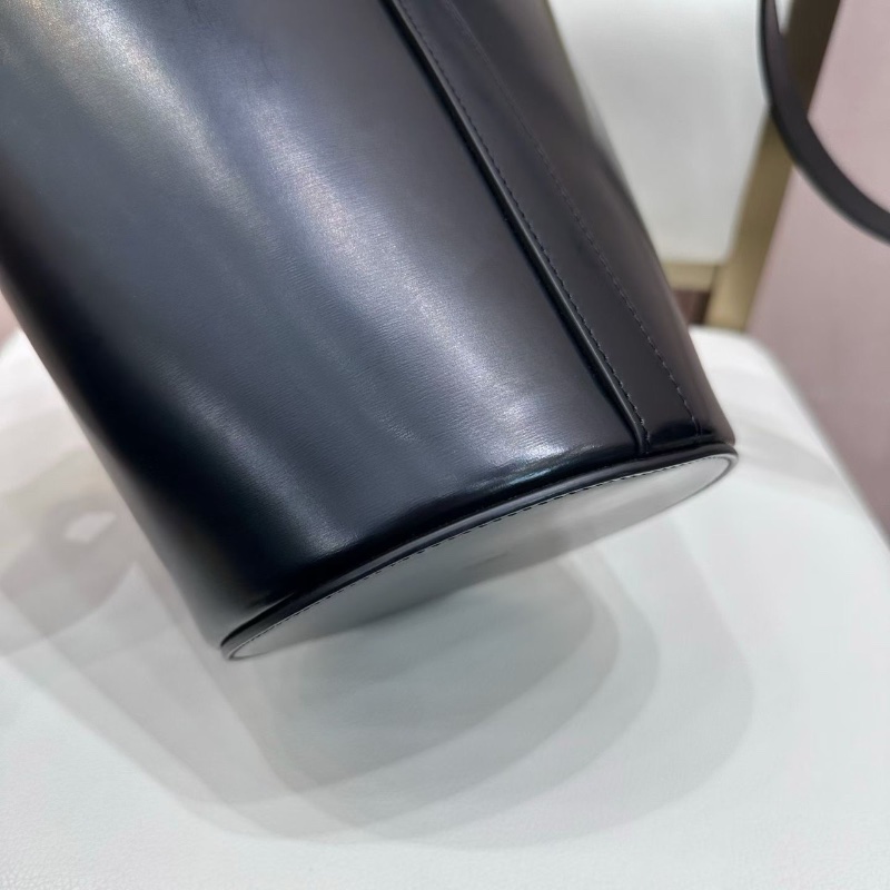 Celine DansParis系列黑金水桶包肩背包14*22.5  98新配件塵袋-5