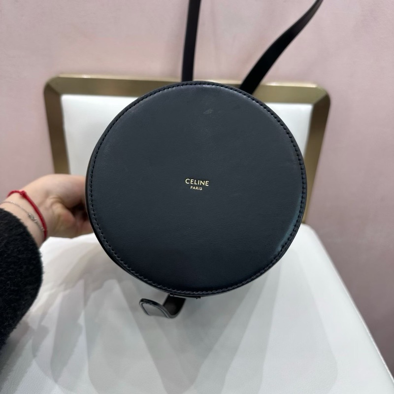 Celine DansParis系列黑金水桶包肩背包14*22.5  98新配件塵袋-6