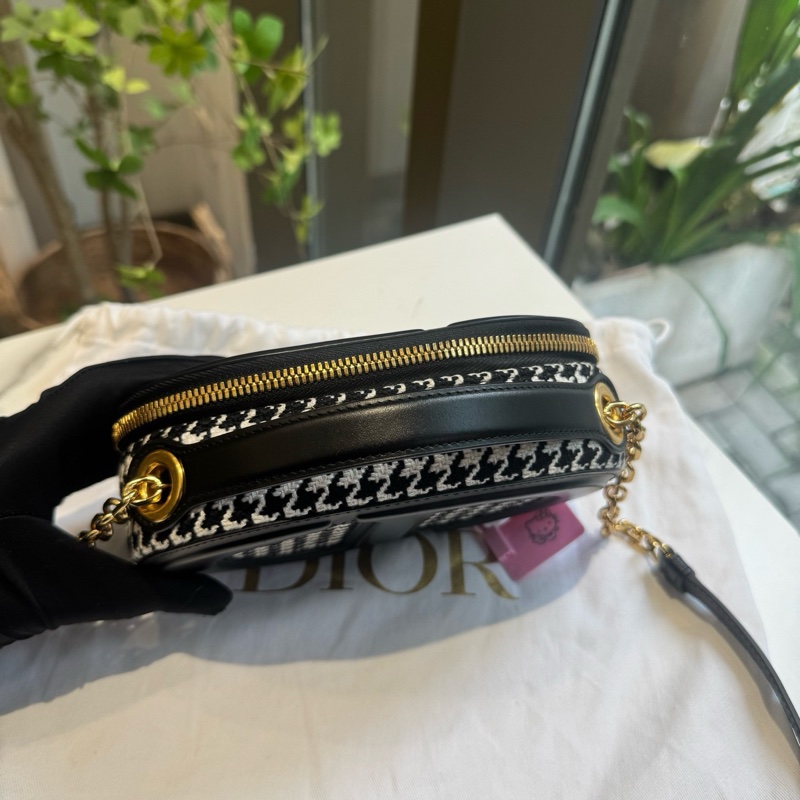 迪奧dior Signature 黑白千鳥格紋 豬鼻子 帆布拼皮 相機包-3