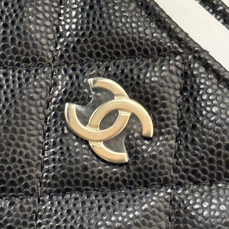 Chanel 黑色荔枝牛皮 淡金釦卡夾 card holder-2
