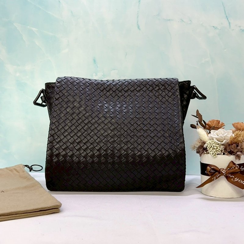 BV 編織翻蓋郵差包-0