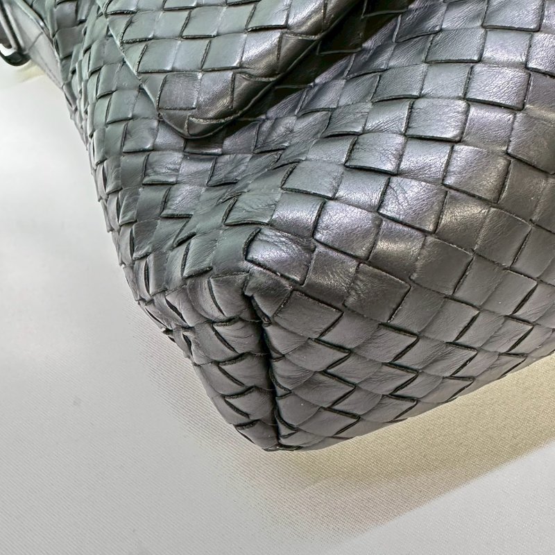 BV 編織翻蓋郵差包-8