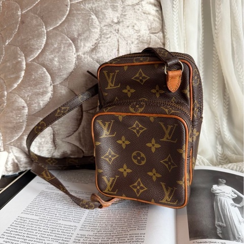 路易威登斜挎包  Louis Vuitton經典老花雙層相機包 斜挎 包包 女生 男生 louis vuitton camera bag