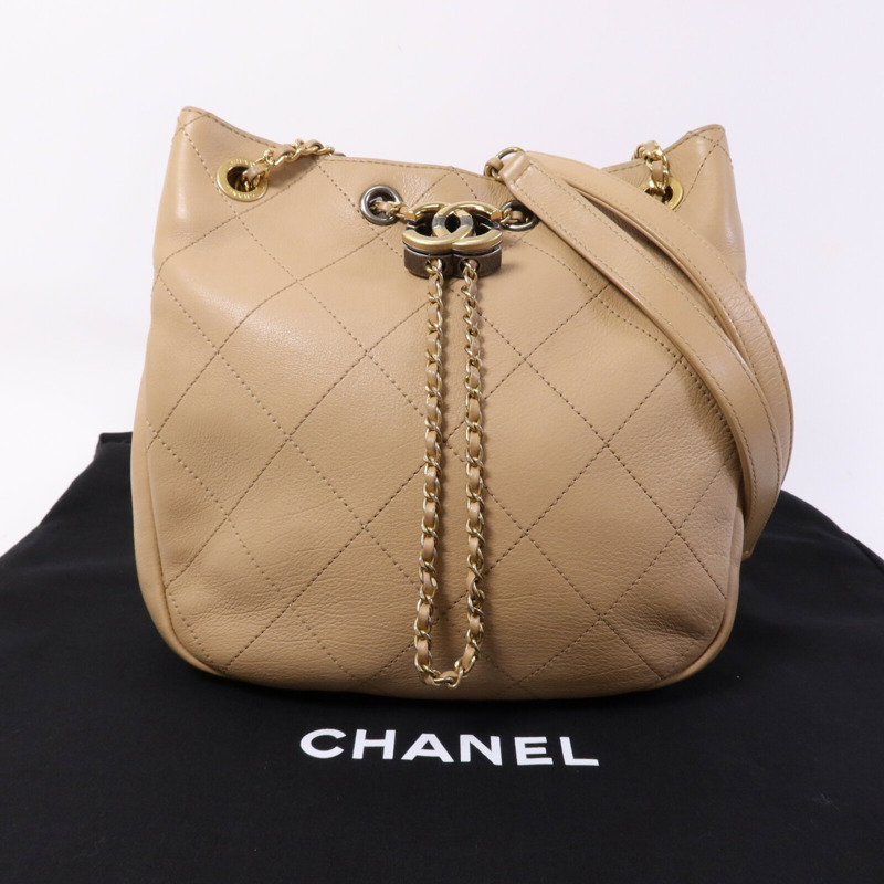 CHANEL 牛皮皮革Egyptian Amulet金扣鏈帶肩背袋-9