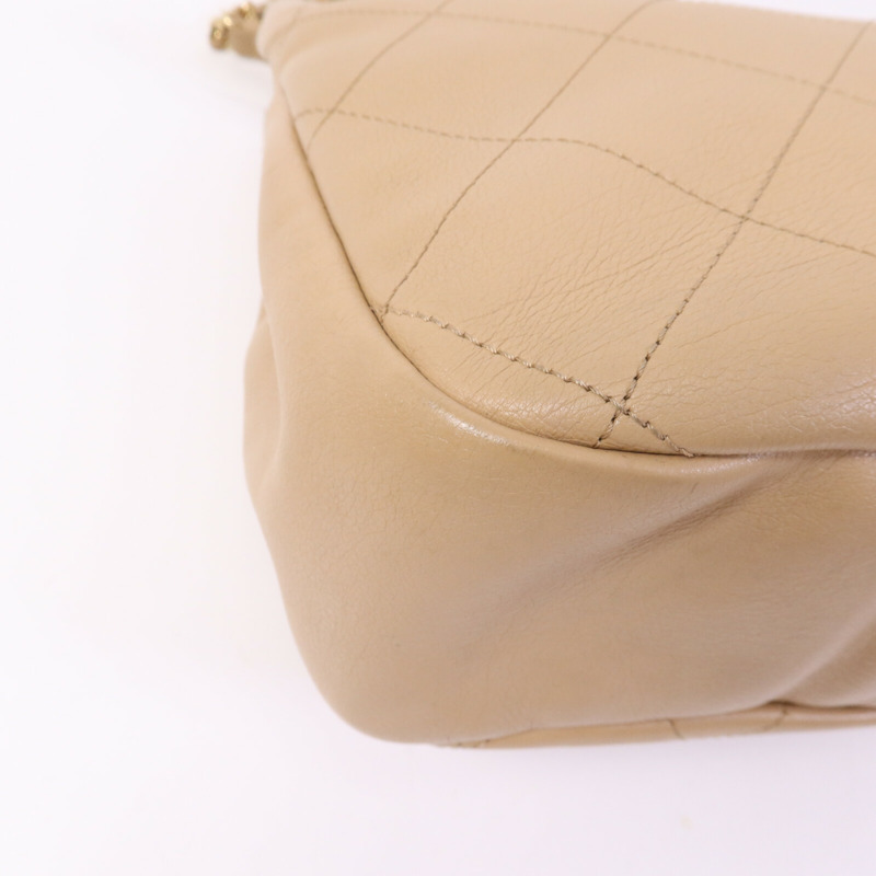 CHANEL 牛皮皮革Egyptian Amulet金扣鏈帶肩背袋-11