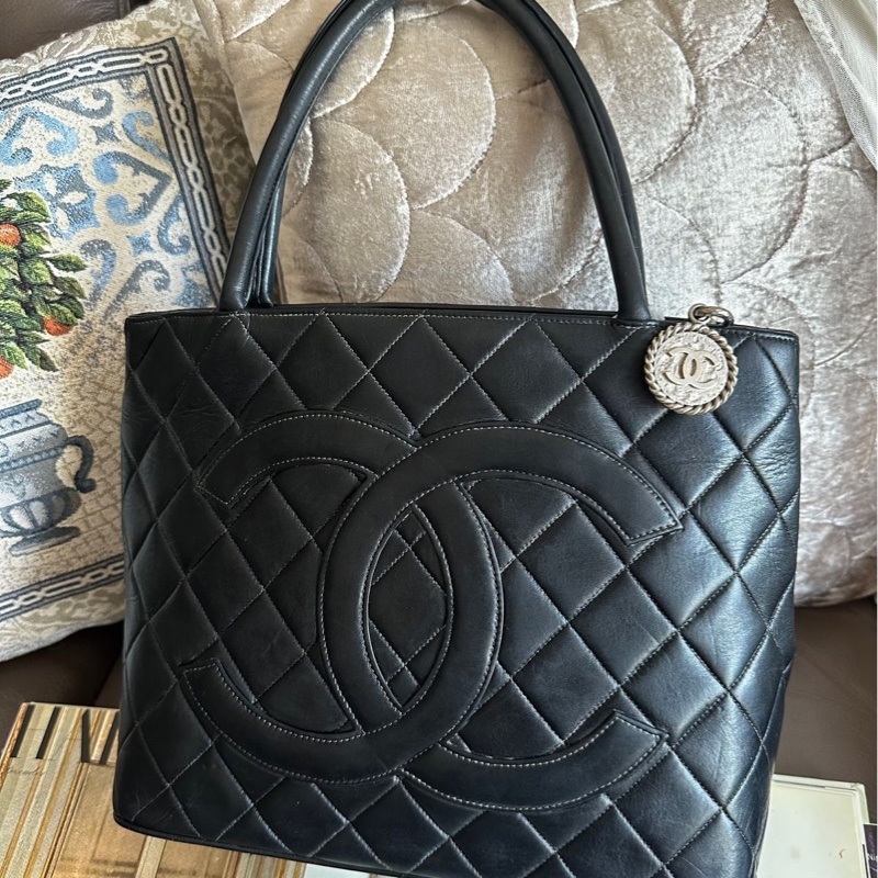 香奈兒 黑色 皮革 希爾頓包 黑銀 托特包 中古 包包 手袋 vintage chanel bag-15