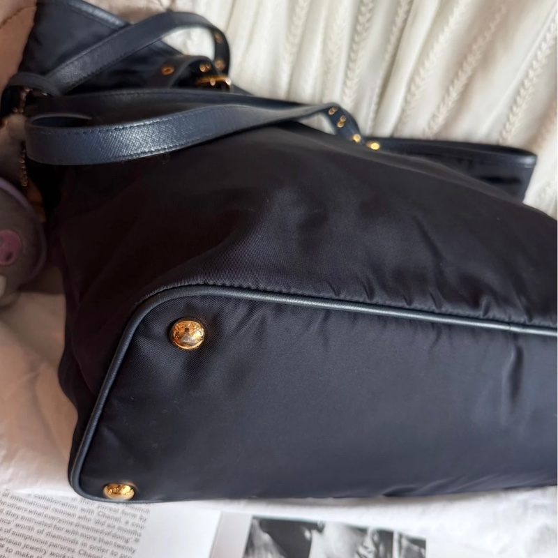 普拉特 深藍色尼龍托特包 prada nylon shoulder tote bag經典 實用性高 包 通勤包 包包 女生 男生-8