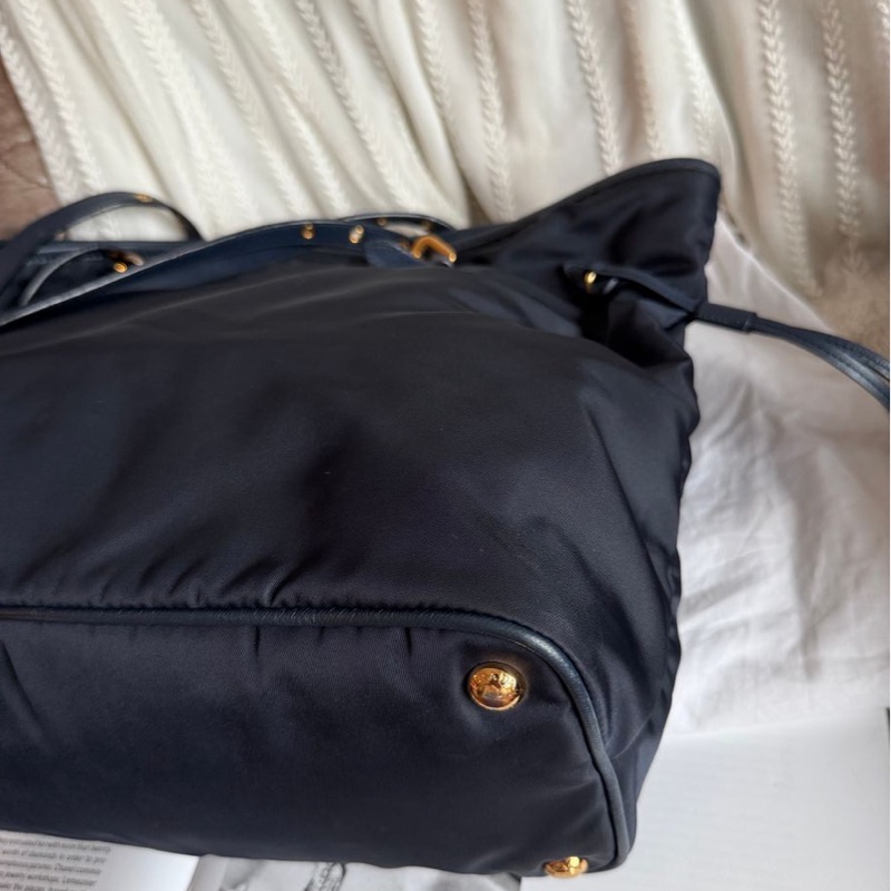 普拉特 深藍色尼龍托特包 prada nylon shoulder tote bag經典 實用性高 包 通勤包 包包 女生 男生-9