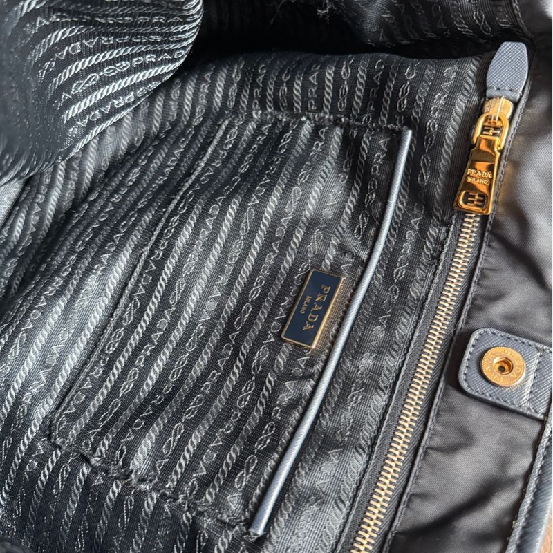 普拉特 深藍色尼龍托特包 prada nylon shoulder tote bag經典 實用性高 包 通勤包 包包 女生 男生-24