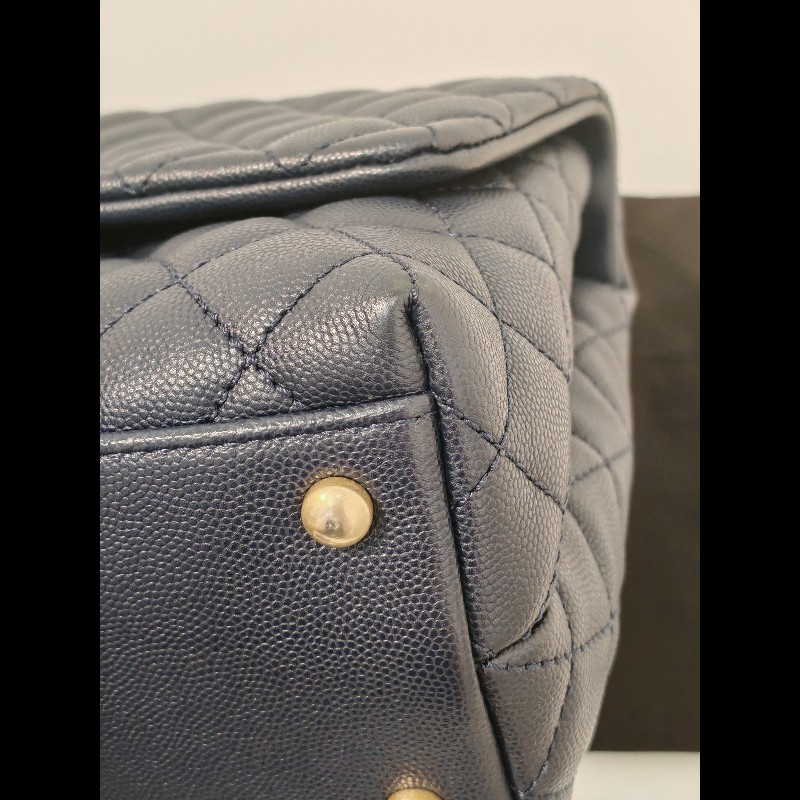 Chanel Coco Handle medium
絕版蜥蜴皮手柄-7