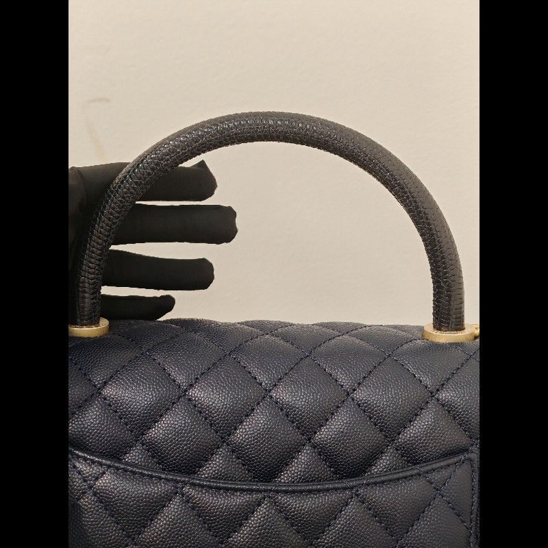 Chanel Coco Handle medium
絕版蜥蜴皮手柄-11
