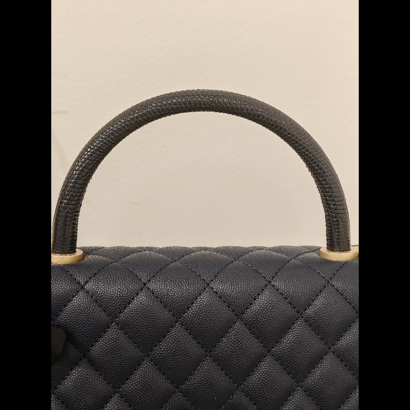 Chanel Coco Handle medium
絕版蜥蜴皮手柄-12