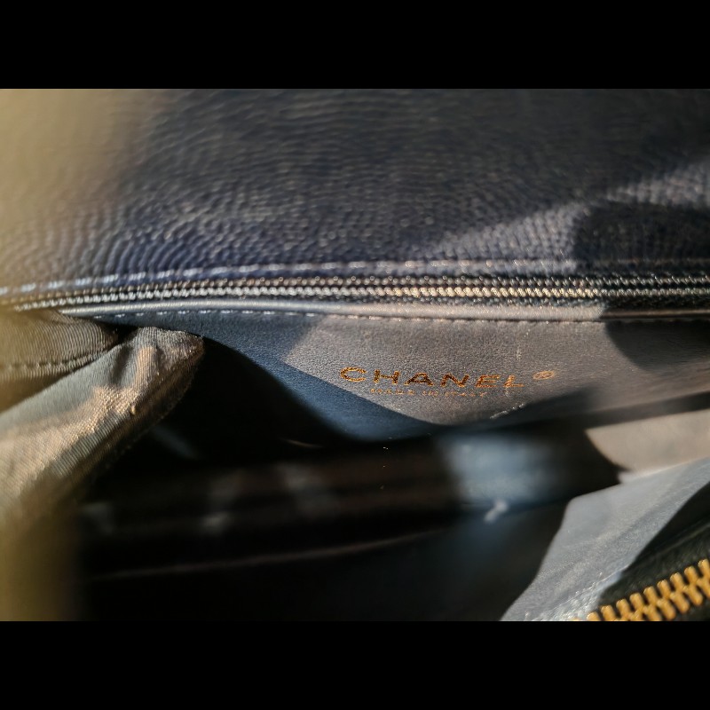 Chanel Coco Handle medium
絕版蜥蜴皮手柄-18