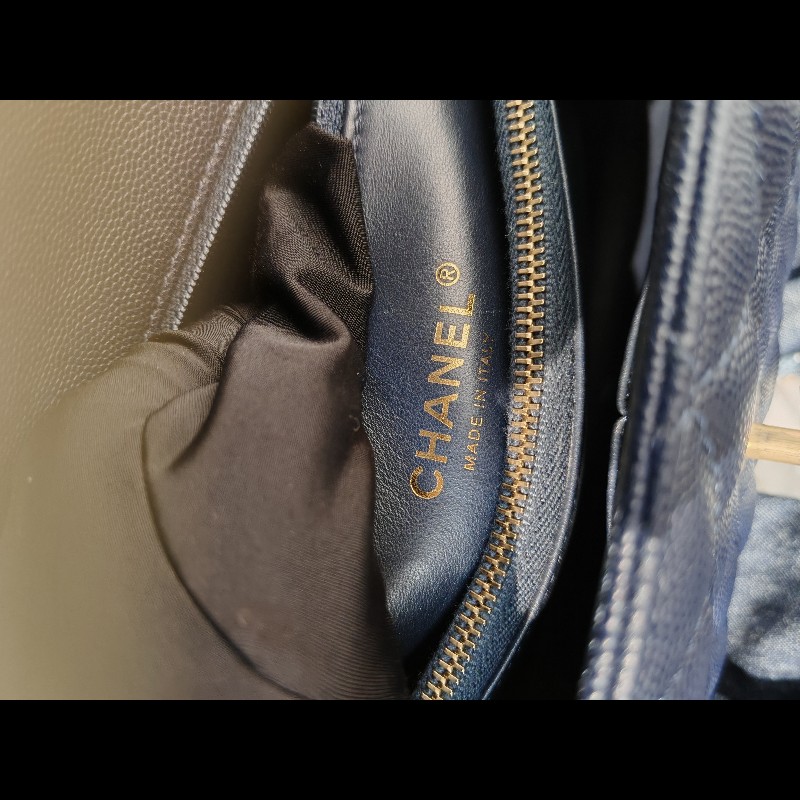 Chanel Coco Handle medium
絕版蜥蜴皮手柄-19