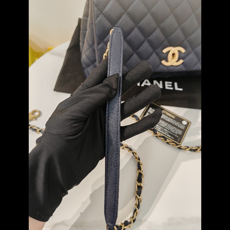 Chanel Coco Handle medium
絕版蜥蜴皮手柄-22