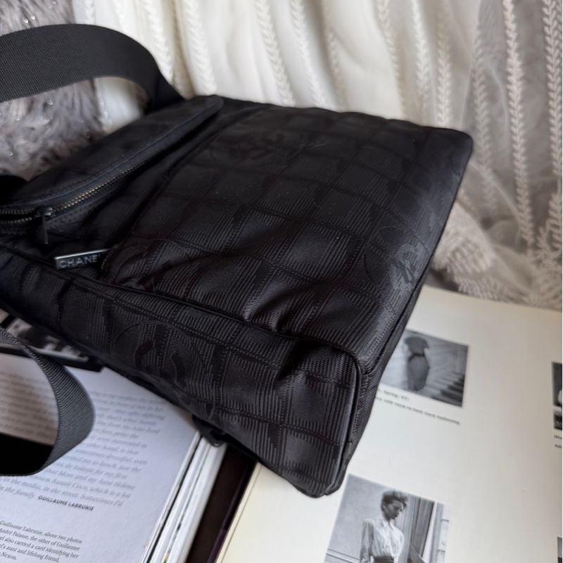 香奈兒黑色冰格多用途包 可後背/斜背/肩背 後背包 斜挎包 長帶可調  經典 實用性高 包 通勤包 包包 雙肩包 斜挎包 女生 男生 黑色 冰格包-12