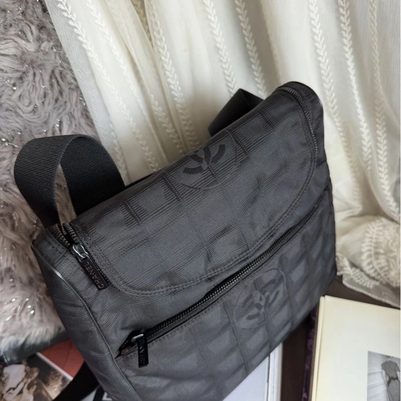 香奈兒黑色冰格多用途包 可後背/斜背/肩背 後背包 斜挎包 長帶可調  經典 實用性高 包 通勤包 包包 雙肩包 斜挎包 女生 男生 黑色 冰格包-14