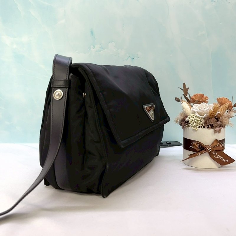 PRADA Traveller中款肩背包-2