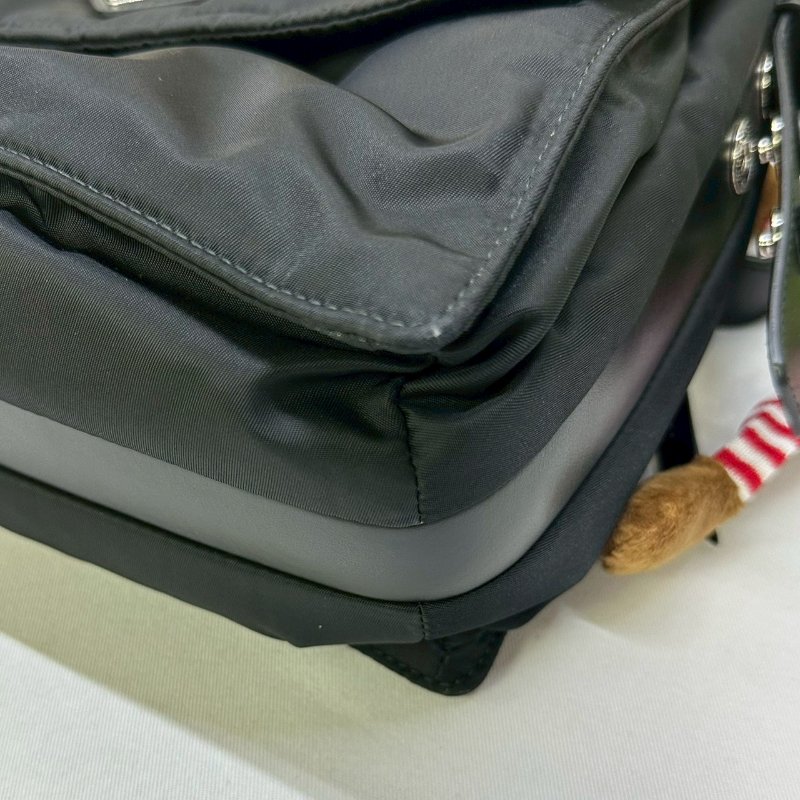 PRADA Traveller尼龍肩背包-7