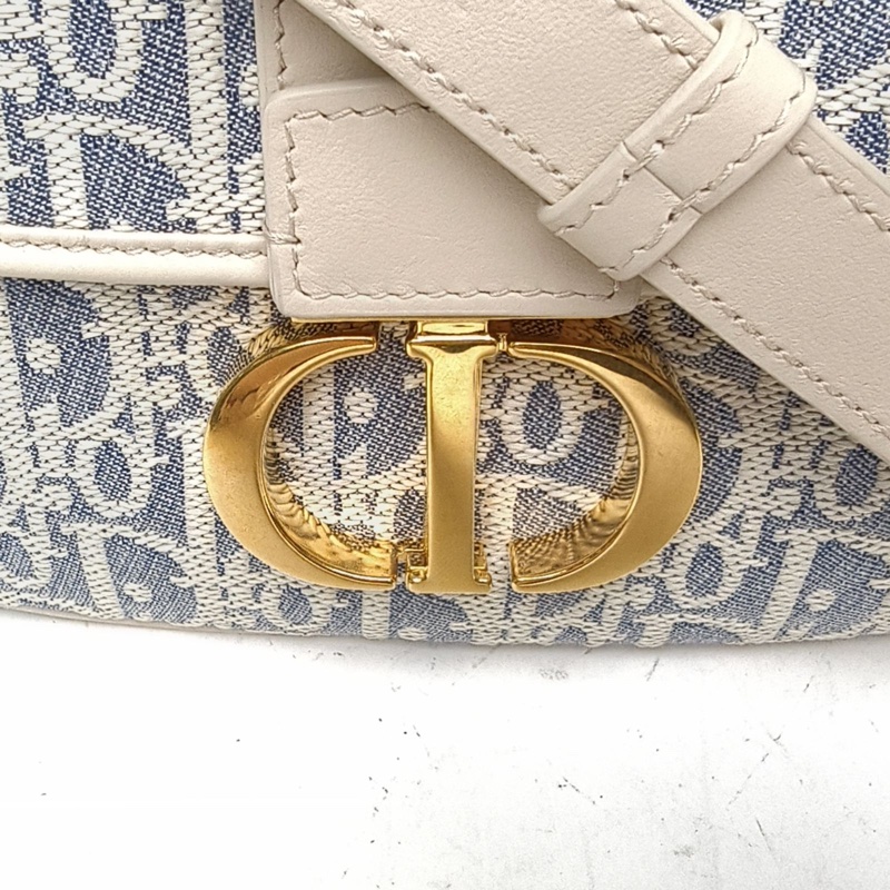 DIOR 藍色帆布金扣25新款Montaigne斜挎包-4