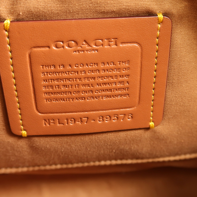 COACH 塗層帆布Lora Carryall銀扣肩背袋-5