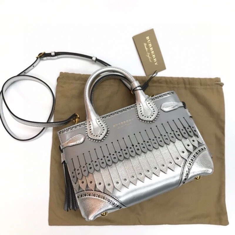 Burberry banner ( Silver )-1