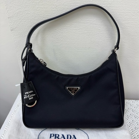 Prada 2005hobo 黑色腋下包