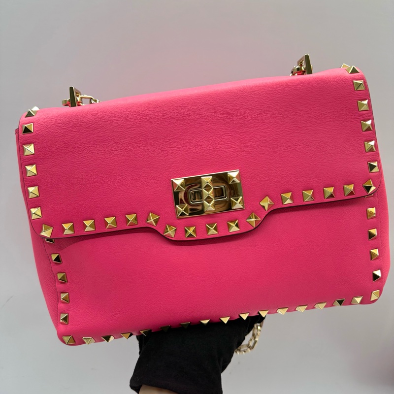 VALENTINO 范倫鐵諾 螢光粉牛皮鏈條肩背斜背包 ROCKSTUDS-0