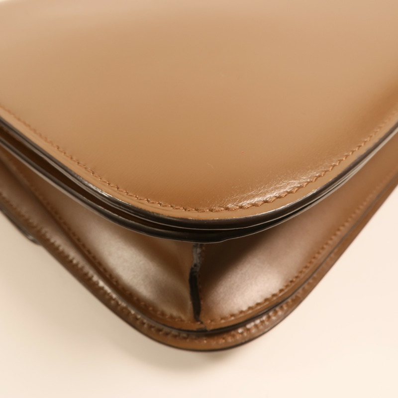 CELINE 牛皮皮革Classic Box Medium金扣肩背袋-14