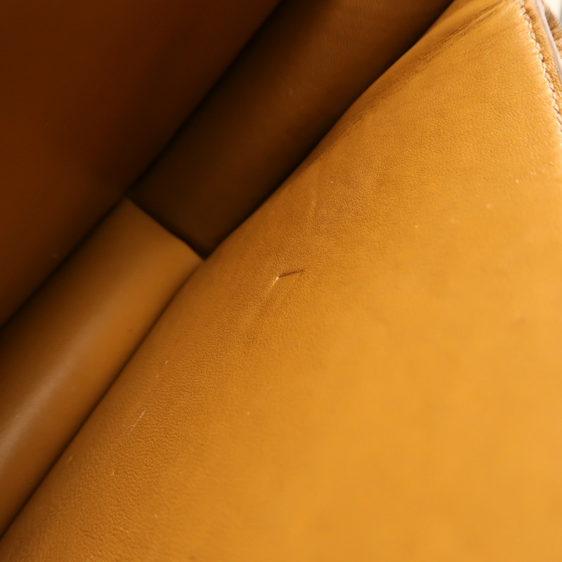 CELINE 牛皮皮革Classic Box Medium金扣肩背袋-15