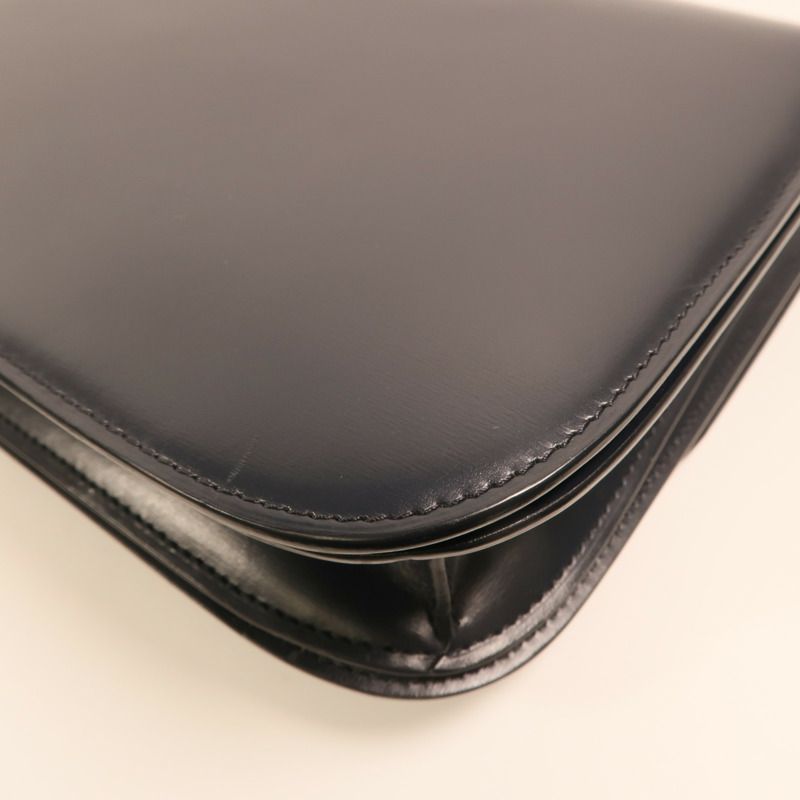 CELINE 牛皮皮革Classic Box Medium金扣肩背袋-13