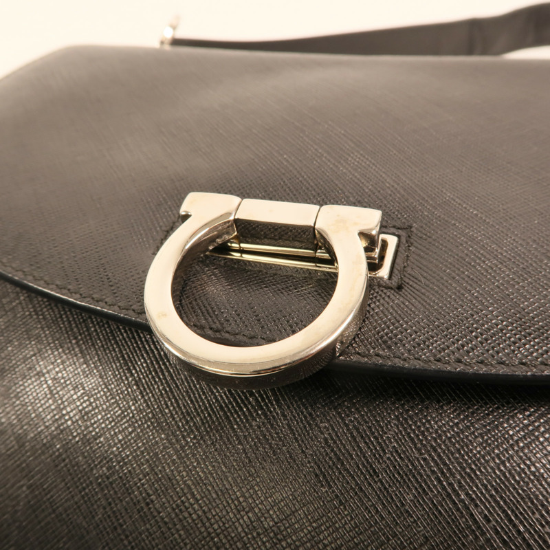 Salvatore Ferragamo 牛皮皮革Gancini銀扣肩背袋-11