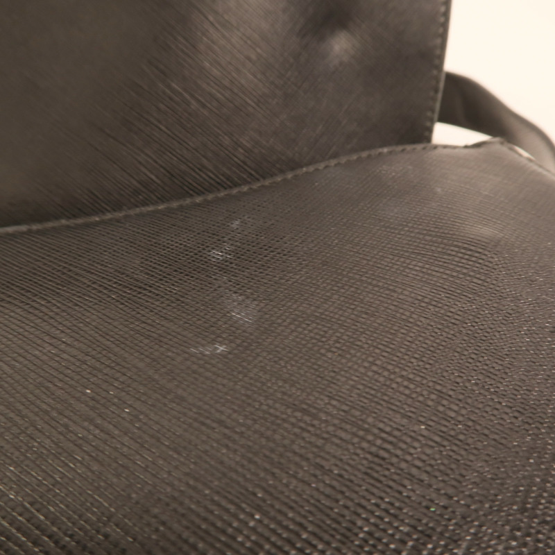 Salvatore Ferragamo 牛皮皮革Gancini銀扣肩背袋-13